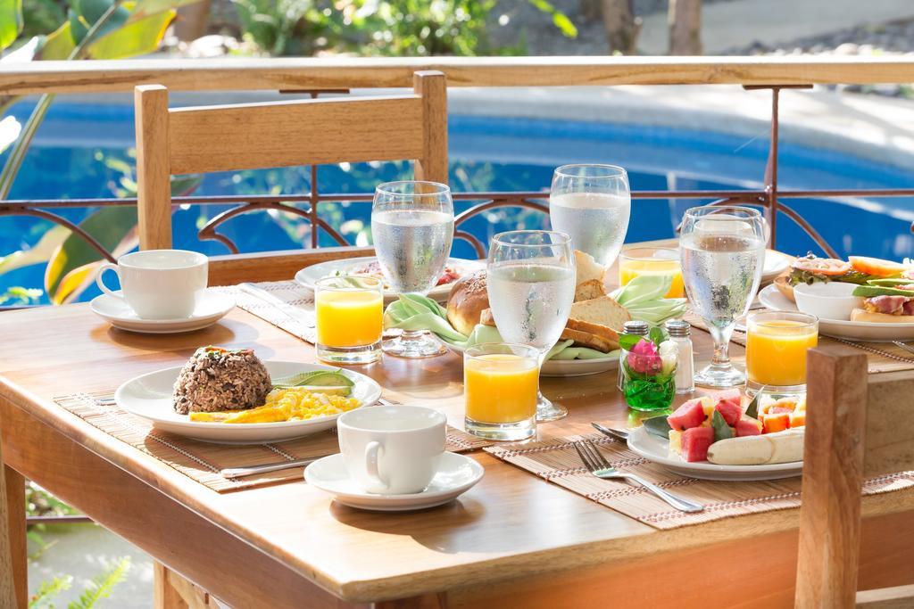 Olas Verdes Hotel 诺萨拉 外观 照片
