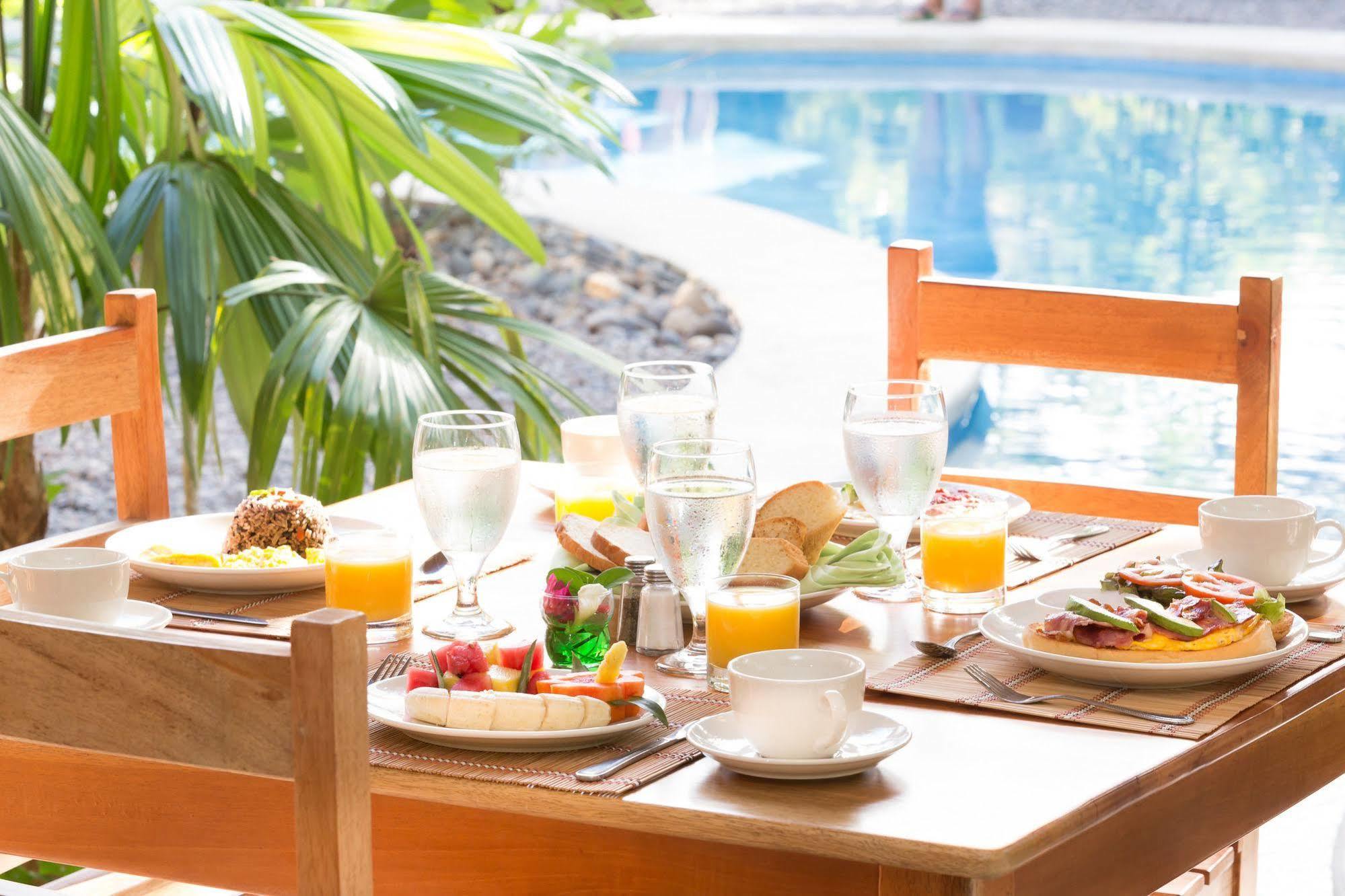 Olas Verdes Hotel 诺萨拉 外观 照片